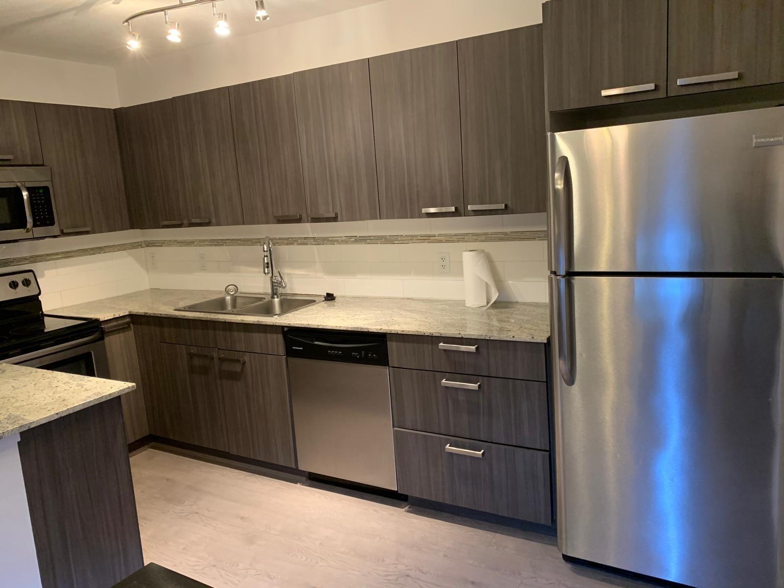310 13883 Laurel Drive, Surrey, British Columbia  V3T 1A8 - Photo 3 - R3142396