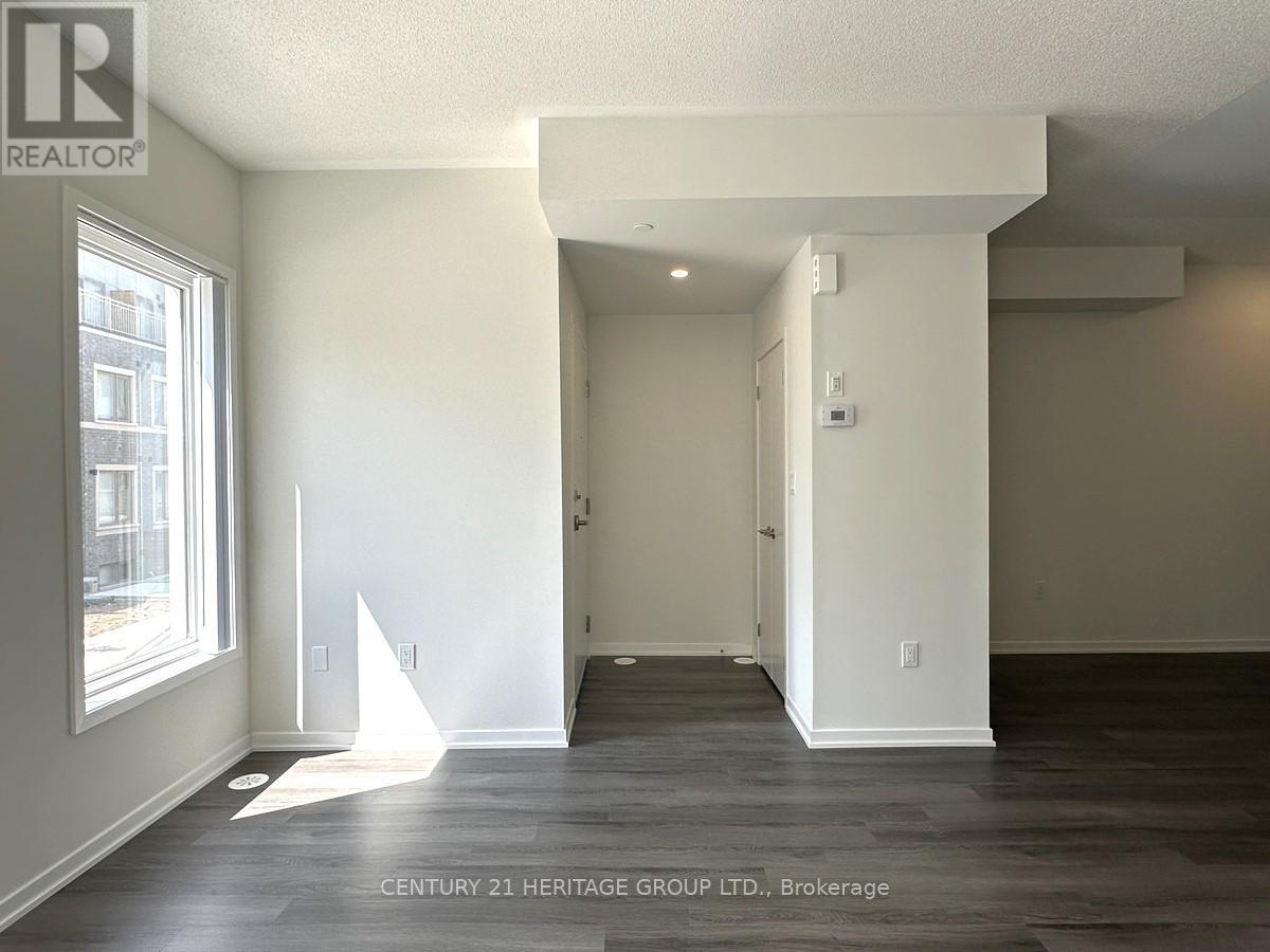 Th243 - 121 Honeycrisp Crescent, Vaughan, Ontario  L4K 0N7 - Photo 4 - N13519792