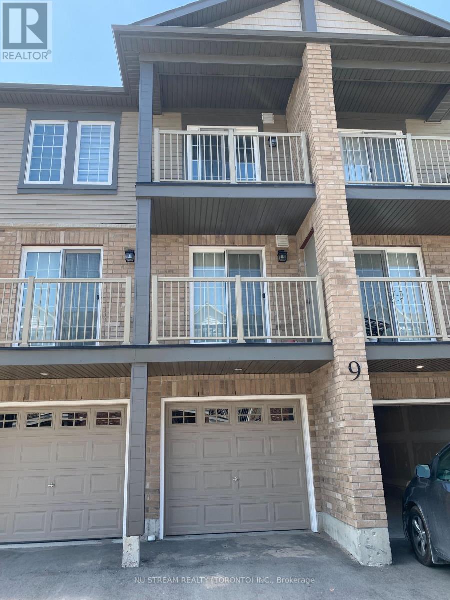 3 - 9 HAY LANE, barrie, Ontario