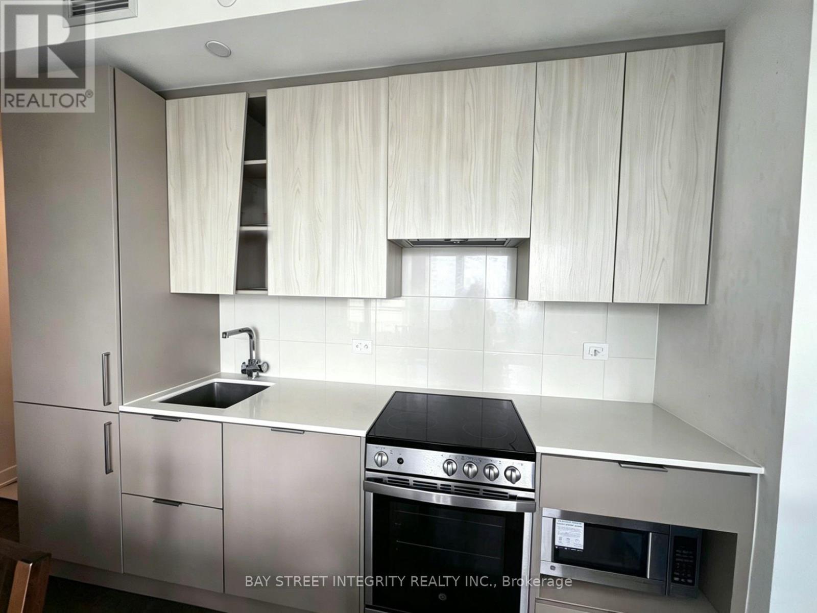 5503 - 3900 Confederation Parkway, Mississauga, Ontario  L5B 0M3 - Photo 7 - W13519608