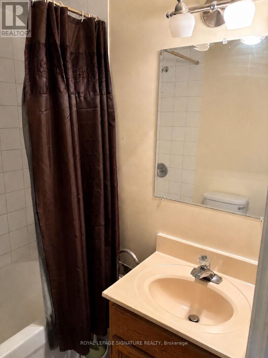 137 Madoc Drive, Brampton, Ontario  L6V 2A5 - Photo 40 - W13519688