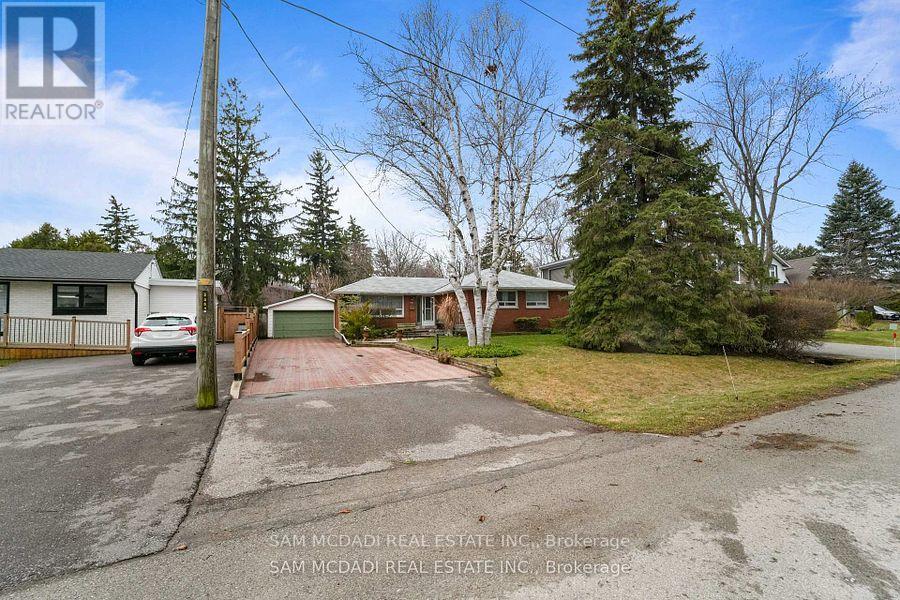 2470 Meadowood Crescent, Oakville, Ontario  L6L 1V6 - Photo 2 - W13519744