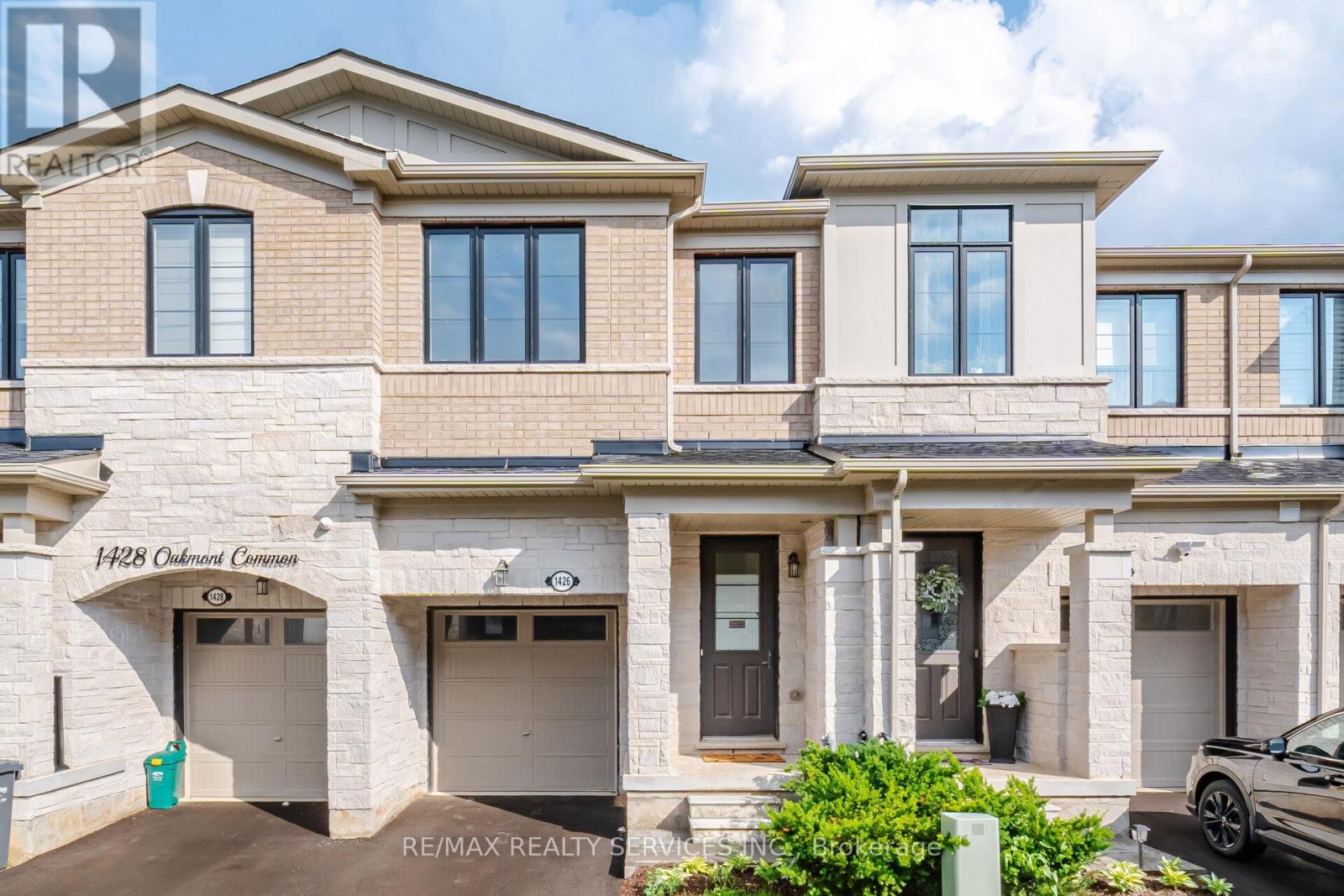 1426 OAKMONT COMMON, Burlington, Ontario