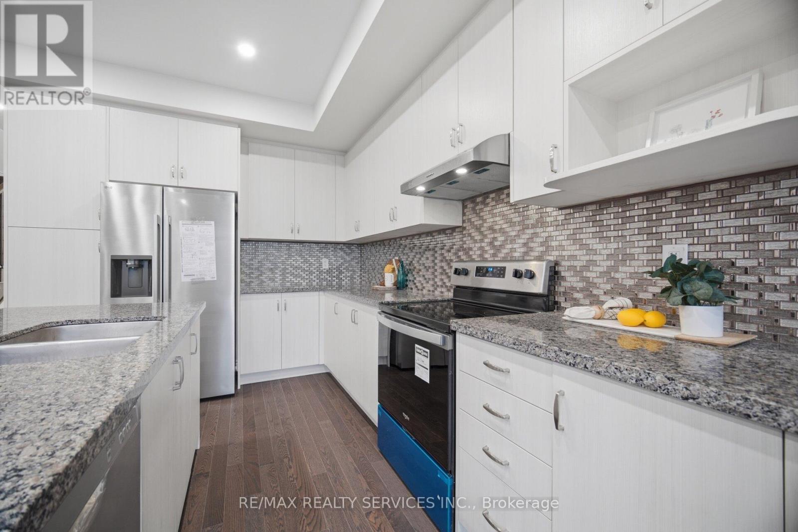 1426 Oakmont Common, Burlington, Ontario  L7P 0V8 - Photo 11 - W13519822