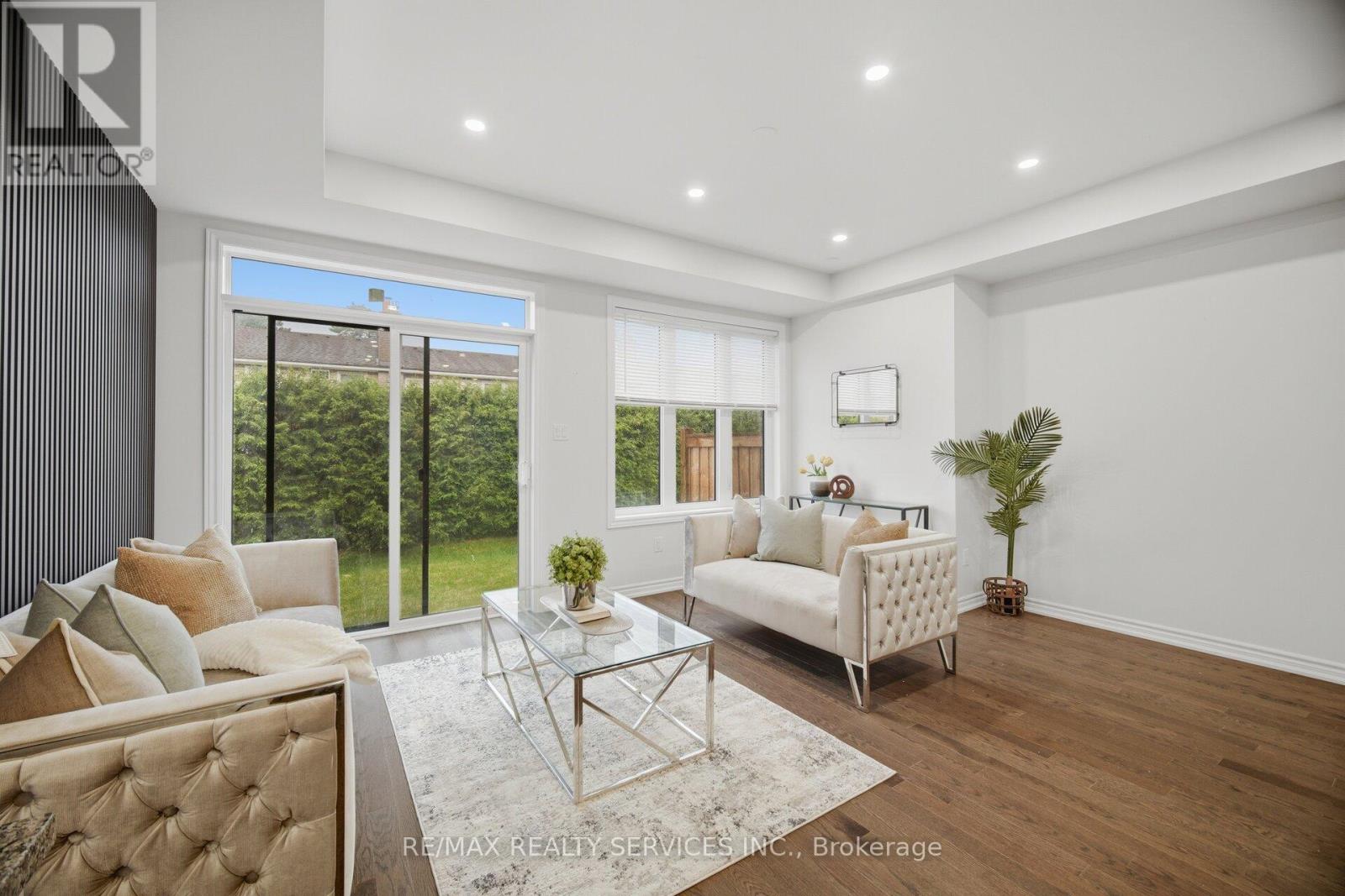 1426 Oakmont Common, Burlington, Ontario  L7P 0V8 - Photo 14 - W13519822