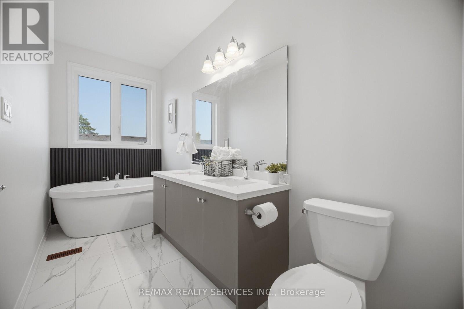 1426 Oakmont Common, Burlington, Ontario  L7P 0V8 - Photo 23 - W13519822