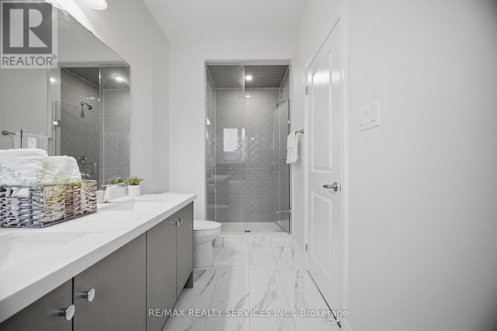 1426 Oakmont Common, Burlington, Ontario  L7P 0V8 - Photo 24 - W13519822