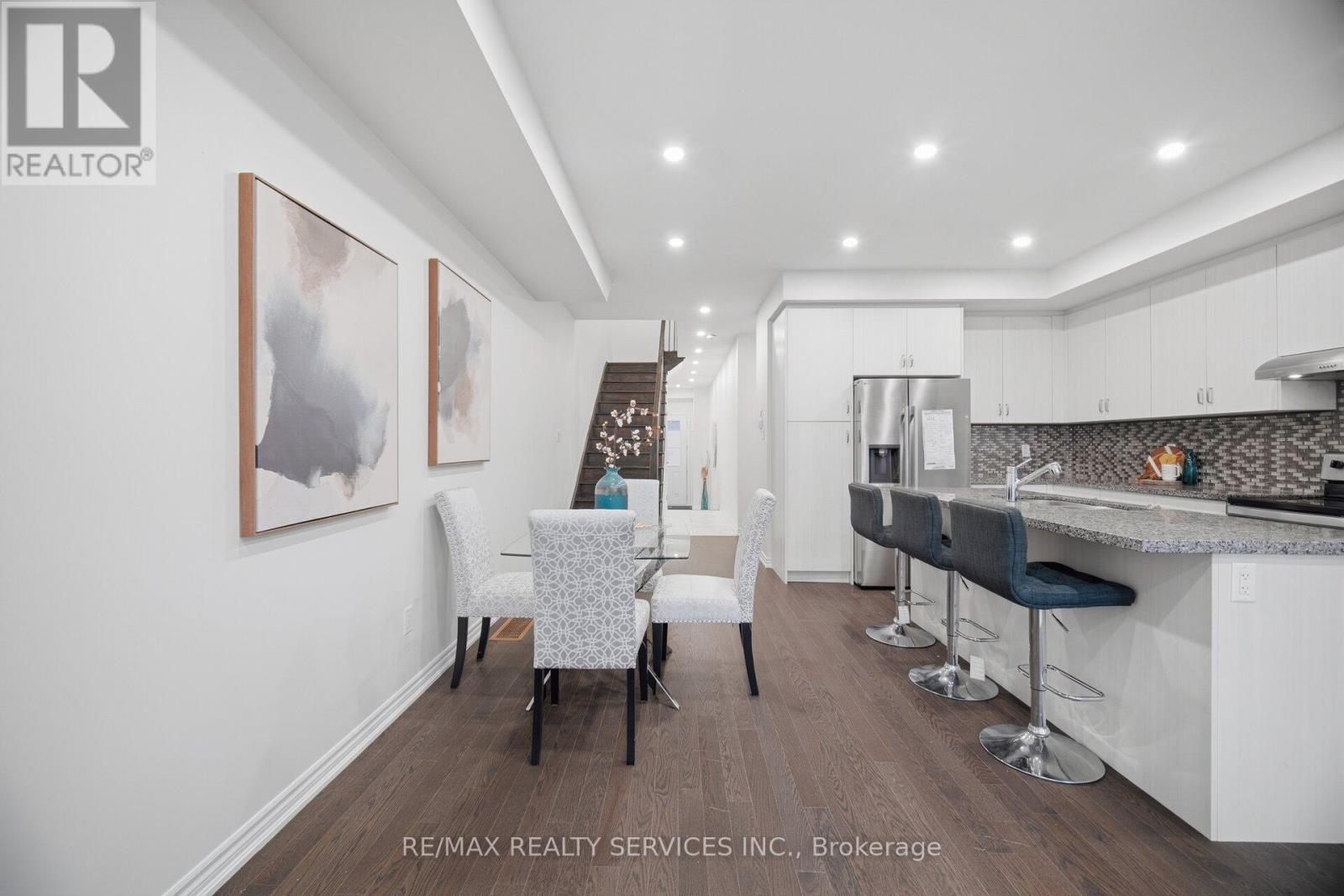 1426 Oakmont Common, Burlington, Ontario  L7P 0V8 - Photo 6 - W13519822