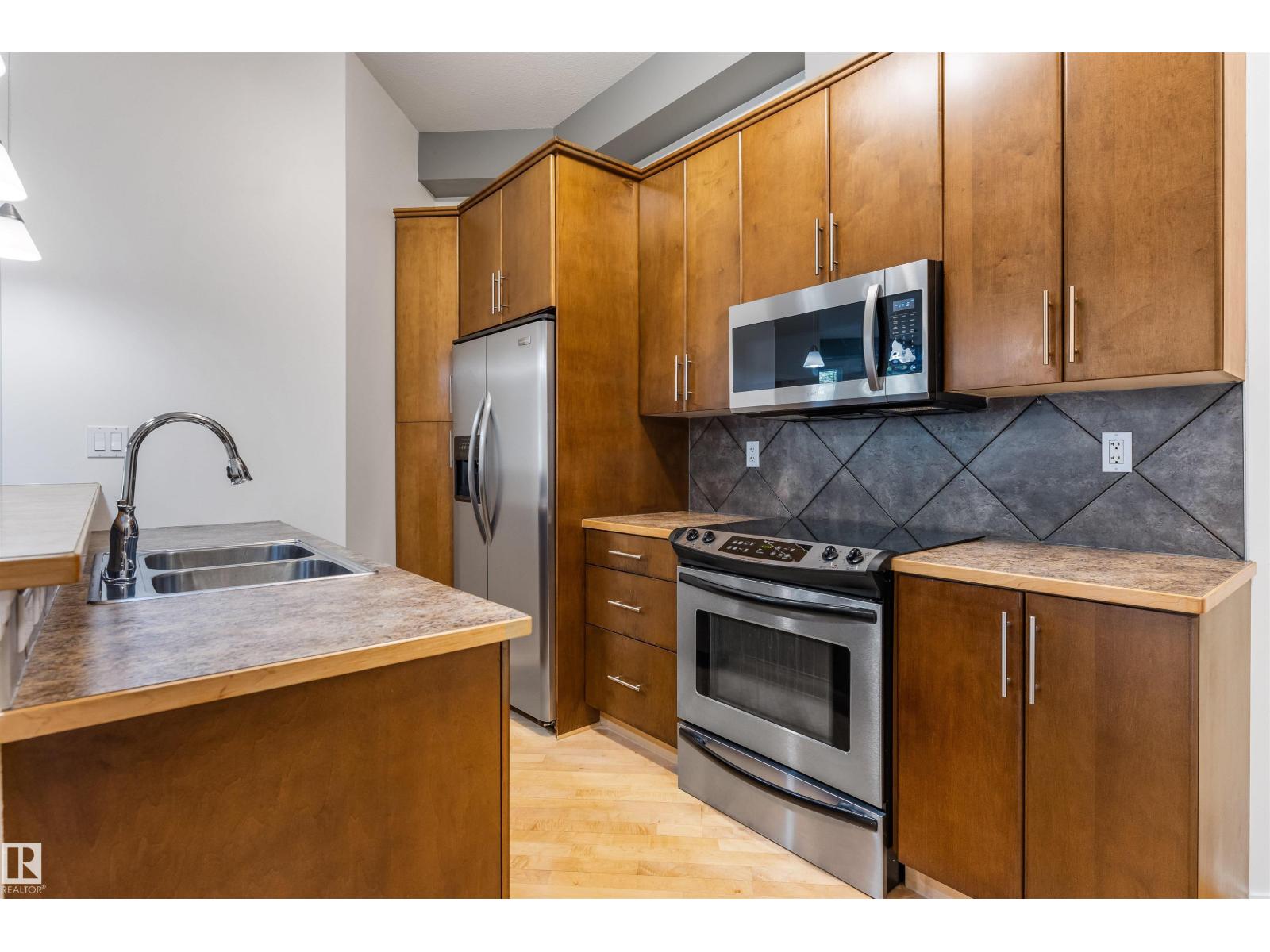 #105 10531 117 St NW, Edmonton, Alberta  T5H 0A8 - Photo 7 - E4496952