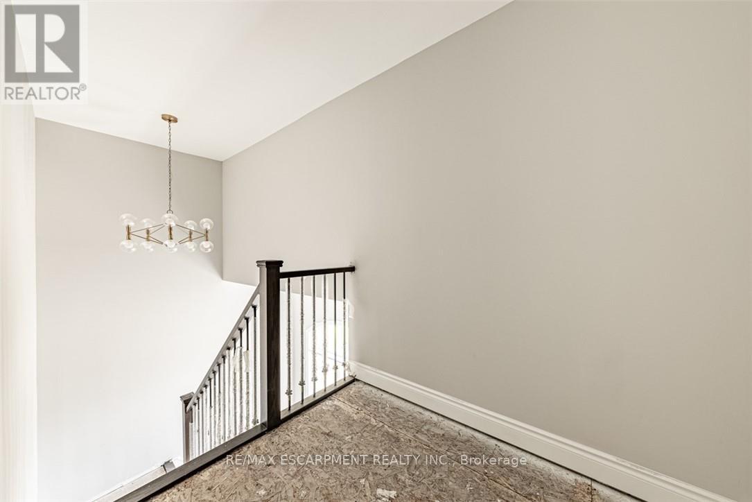 44 Cesar Place, Hamilton, Ontario  L9G 0G3 - Photo 18 - X13519784