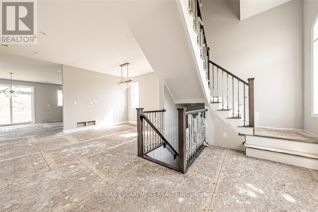 44 Cesar Place, Hamilton, Ontario  L9G 0G3 - Photo 5 - X13519784