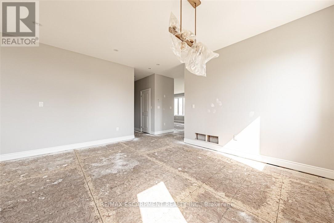 44 Cesar Place, Hamilton, Ontario  L9G 0G3 - Photo 8 - X13519784