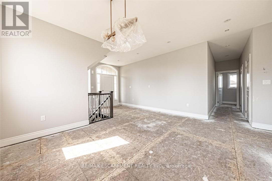 44 Cesar Place, Hamilton, Ontario  L9G 0G3 - Photo 9 - X13519784