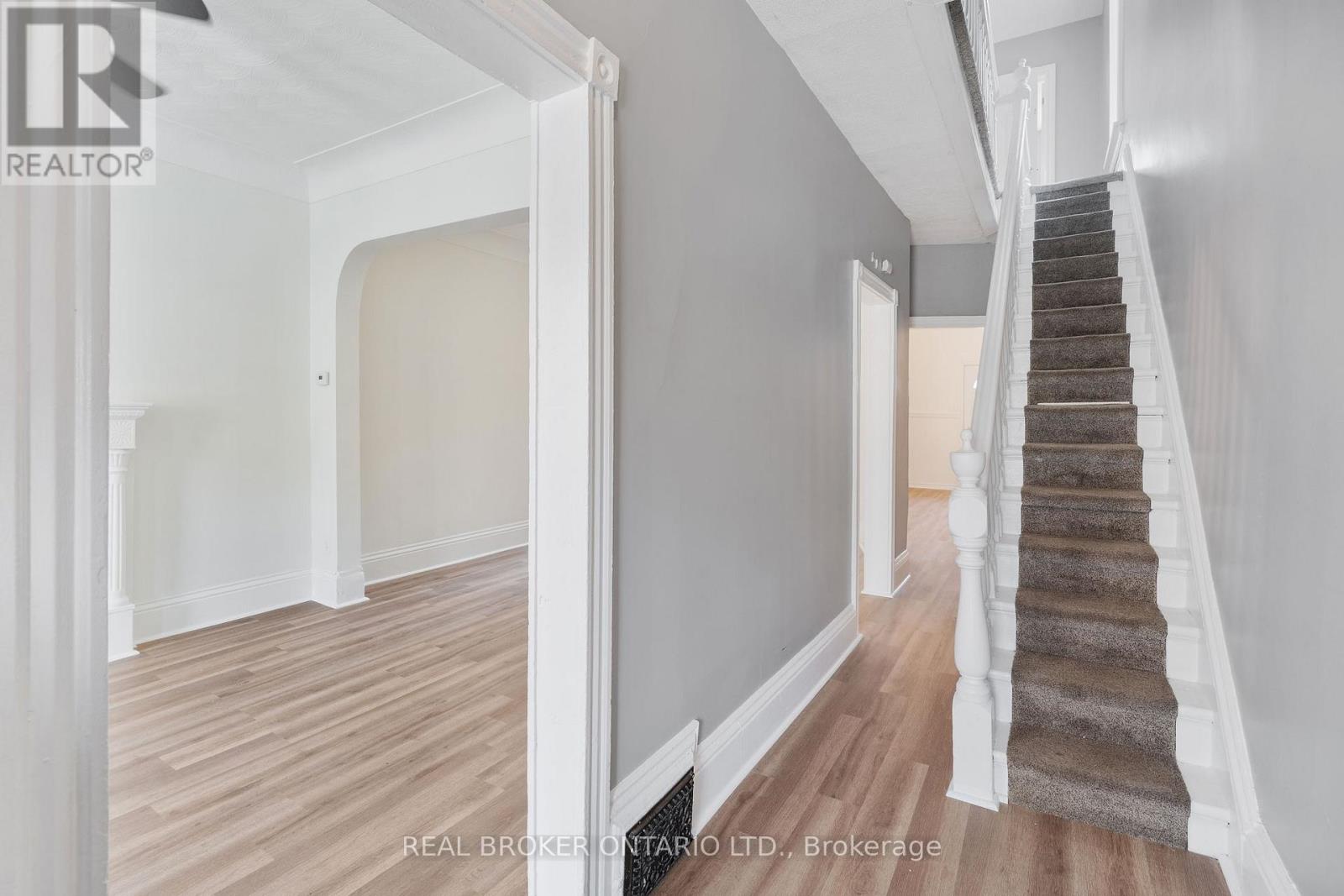 40 Ashley Street, Hamilton, Ontario  L8L 5S6 - Photo 4 - X13519790