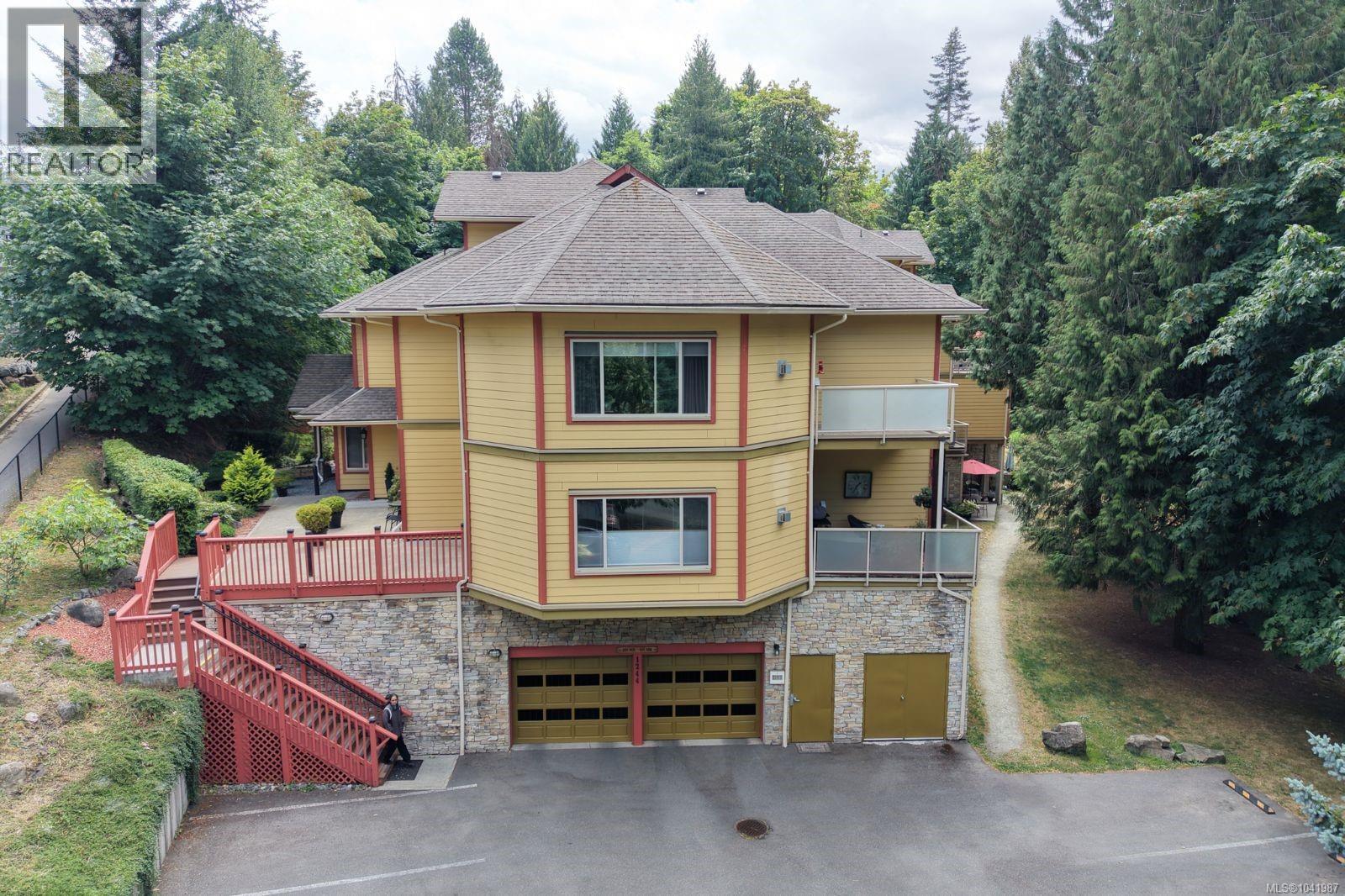 302 1244 4th Ave