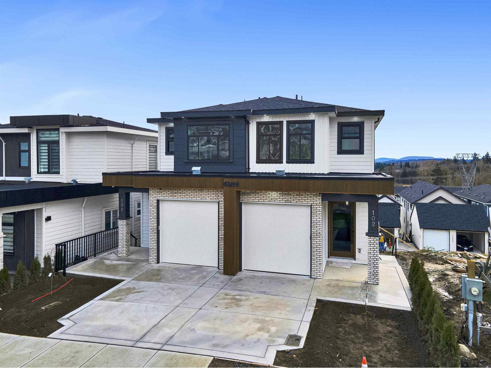 102 16702 16A AVENUE, surrey, British Columbia