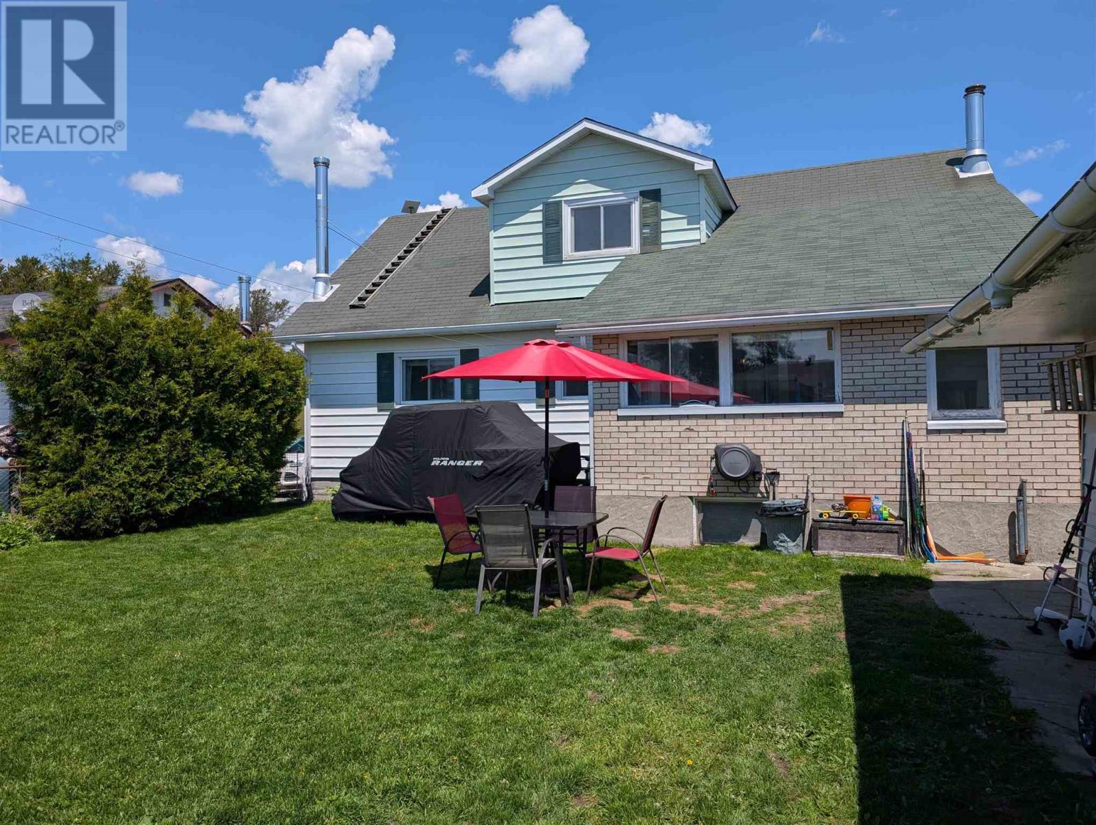 8 George St, Wawa, Ontario  P0S 1K0 - Photo 4 - SM261648