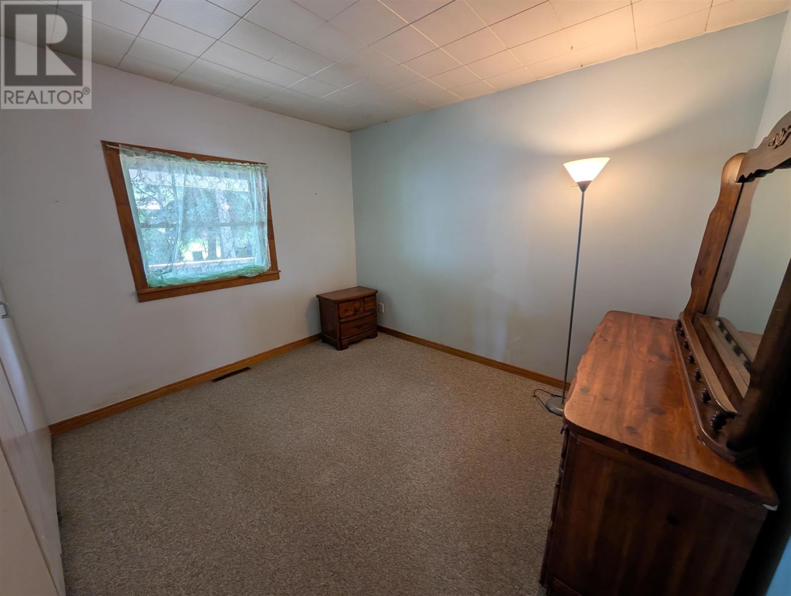 41 Queen St, Hawk Junction, Ontario  P0S 1G0 - Photo 15 - SM261703