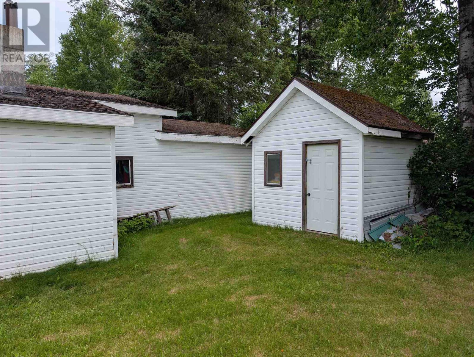 41 Queen St, Hawk Junction, Ontario  P0S 1G0 - Photo 31 - SM261703