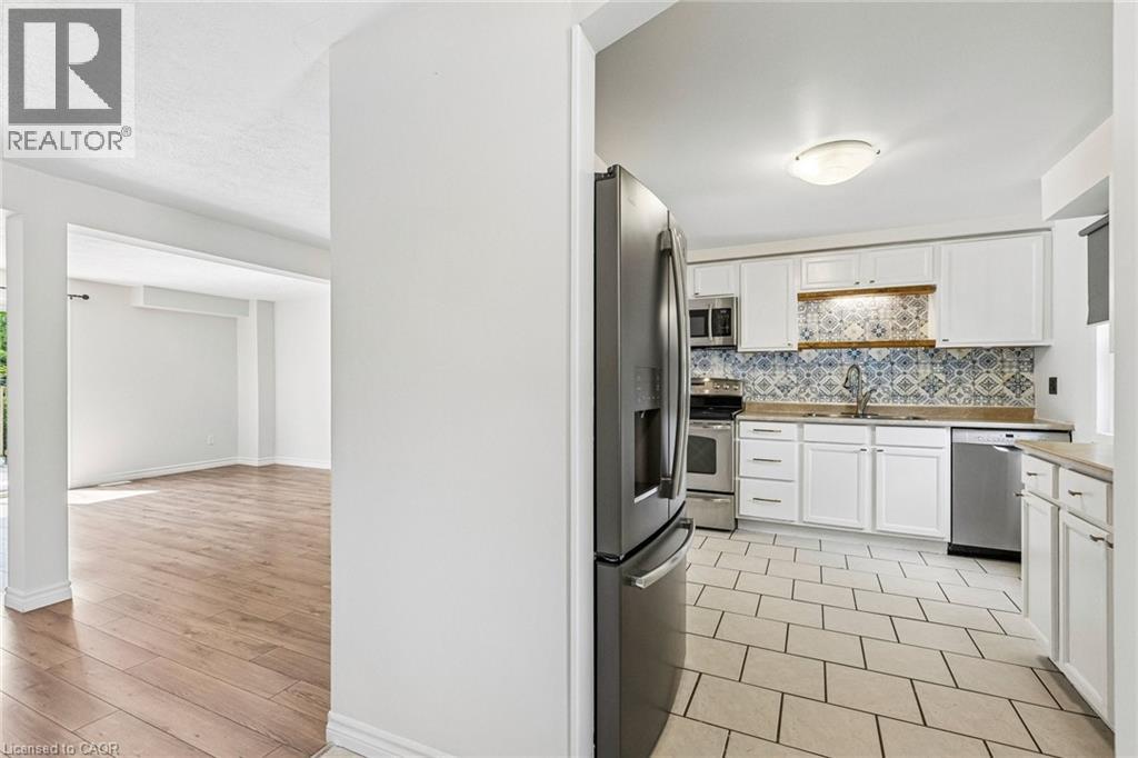 305 Sekura Street, Cambridge, Ontario  N1R 7V8 - Photo 4 - 40842051