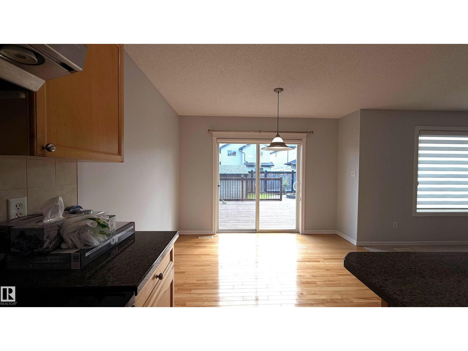 4609 163a Av NW NW, Edmonton, Alberta  T5Y 3H7 - Photo 6 - E4492220