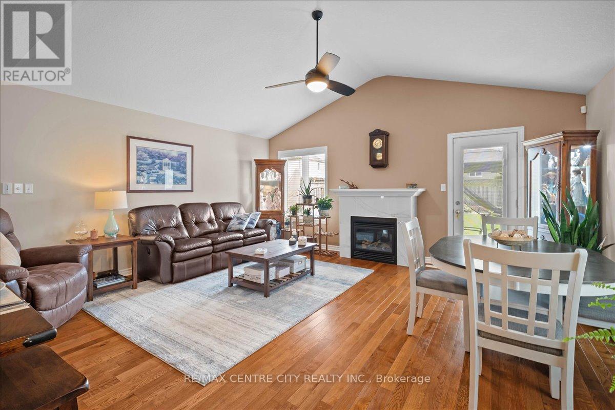 2 Cherry Blossom Lane, St. Thomas, Ontario  N5R 1L2 - Photo 32 - X13520048