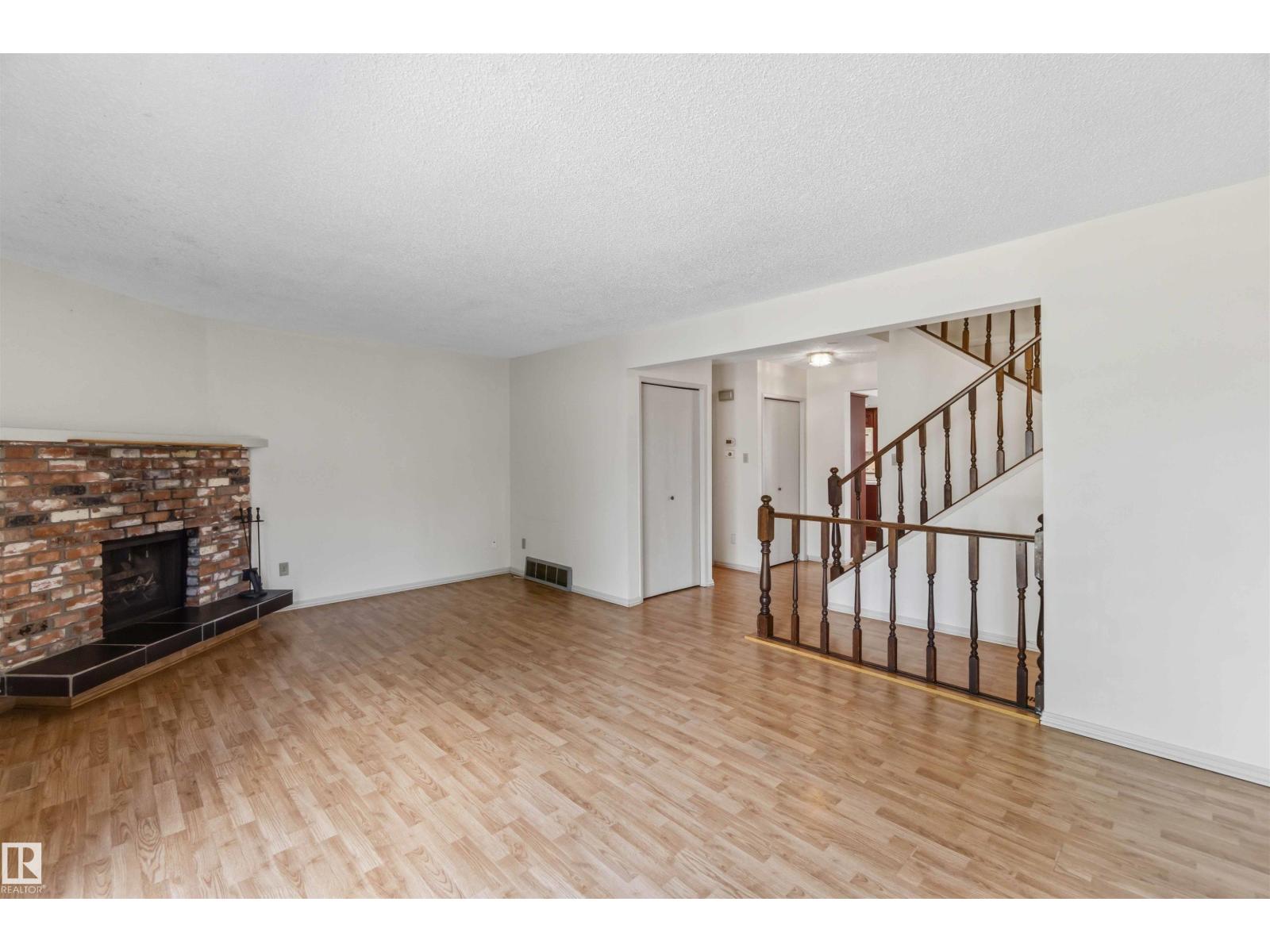 2716 136a Av NW, Edmonton, Alberta  T5A 4B6 - Photo 11 - E4496956