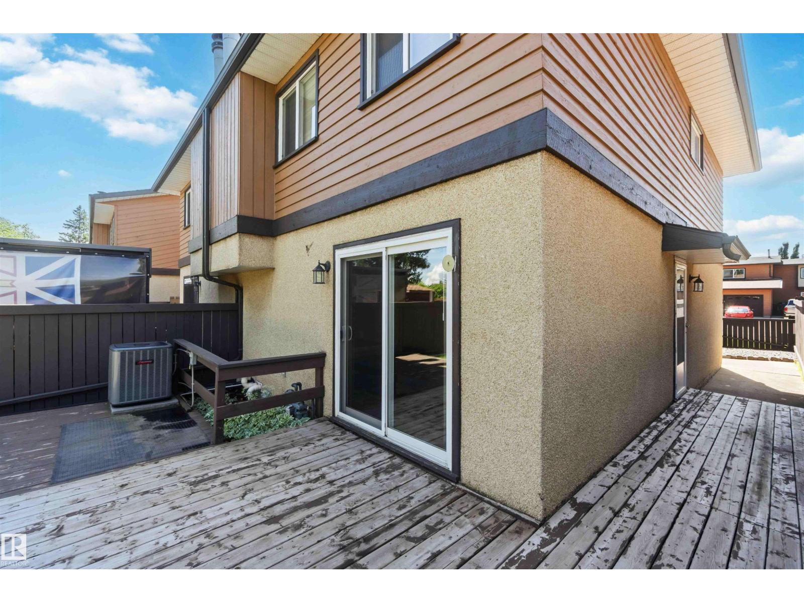 2716 136a Av NW, Edmonton, Alberta  T5A 4B6 - Photo 7 - E4496956