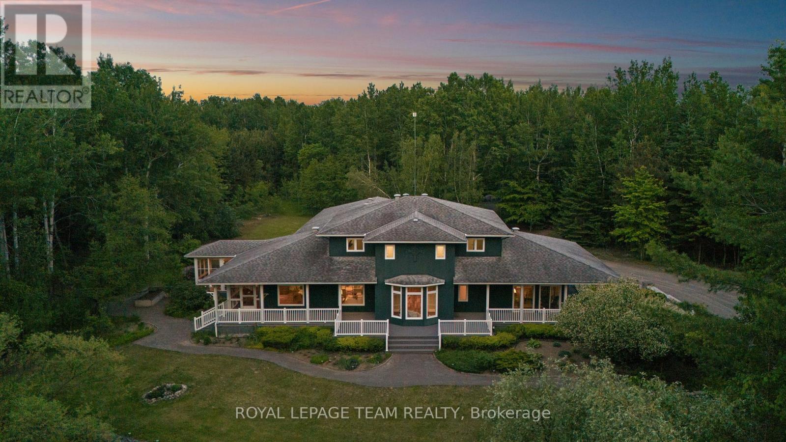 1526 CARSONBY ROAD E, Ottawa, Ontario