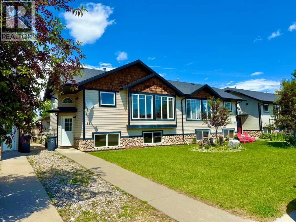 881 Kettles Street, Pincher Creek, Alberta  T0K 1W0 - Photo 2 - A2324104
