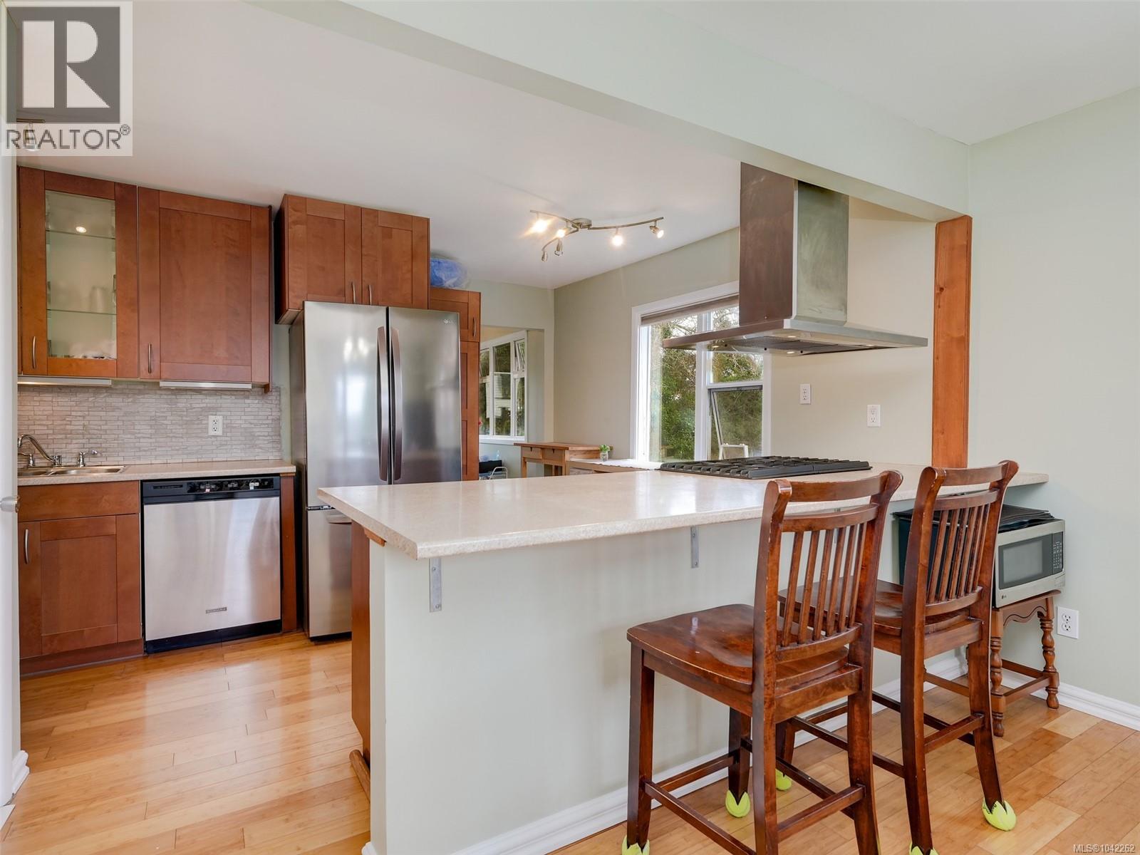 915 Inskip St, Esquimalt, British Columbia  V9A 4J6 - Photo 7 - 1042262