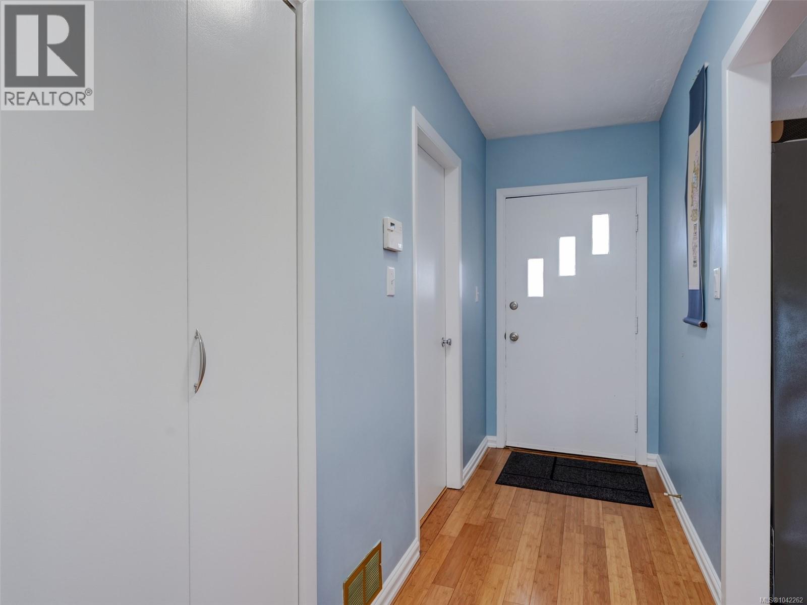 915 Inskip St, Esquimalt, British Columbia  V9A 4J6 - Photo 18 - 1042262