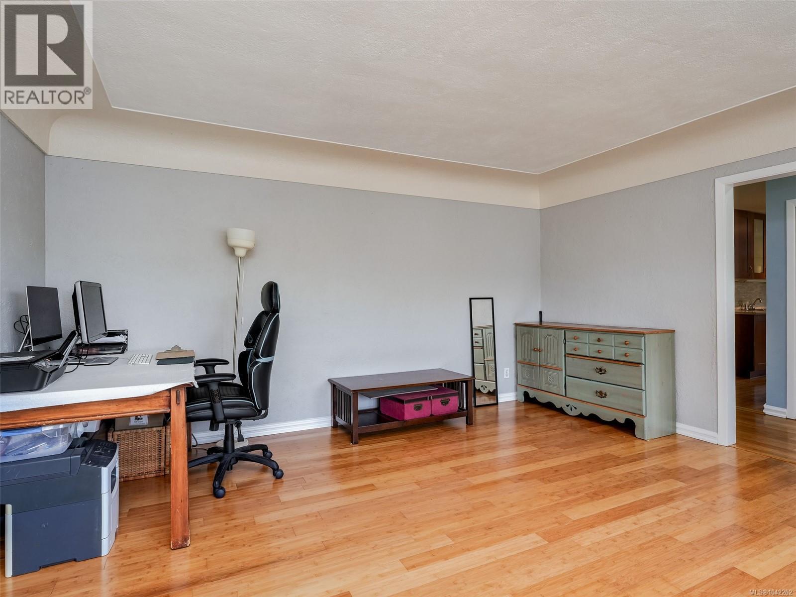 915 Inskip St, Esquimalt, British Columbia  V9A 4J6 - Photo 6 - 1042262