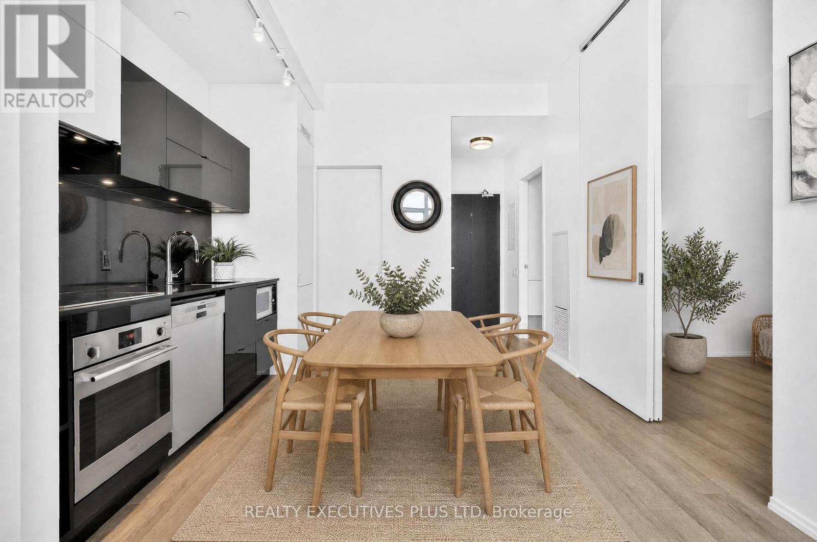 3604 - 125 Peter Street, Toronto, Ontario  M5V 0M2 - Photo 10 - C13519930