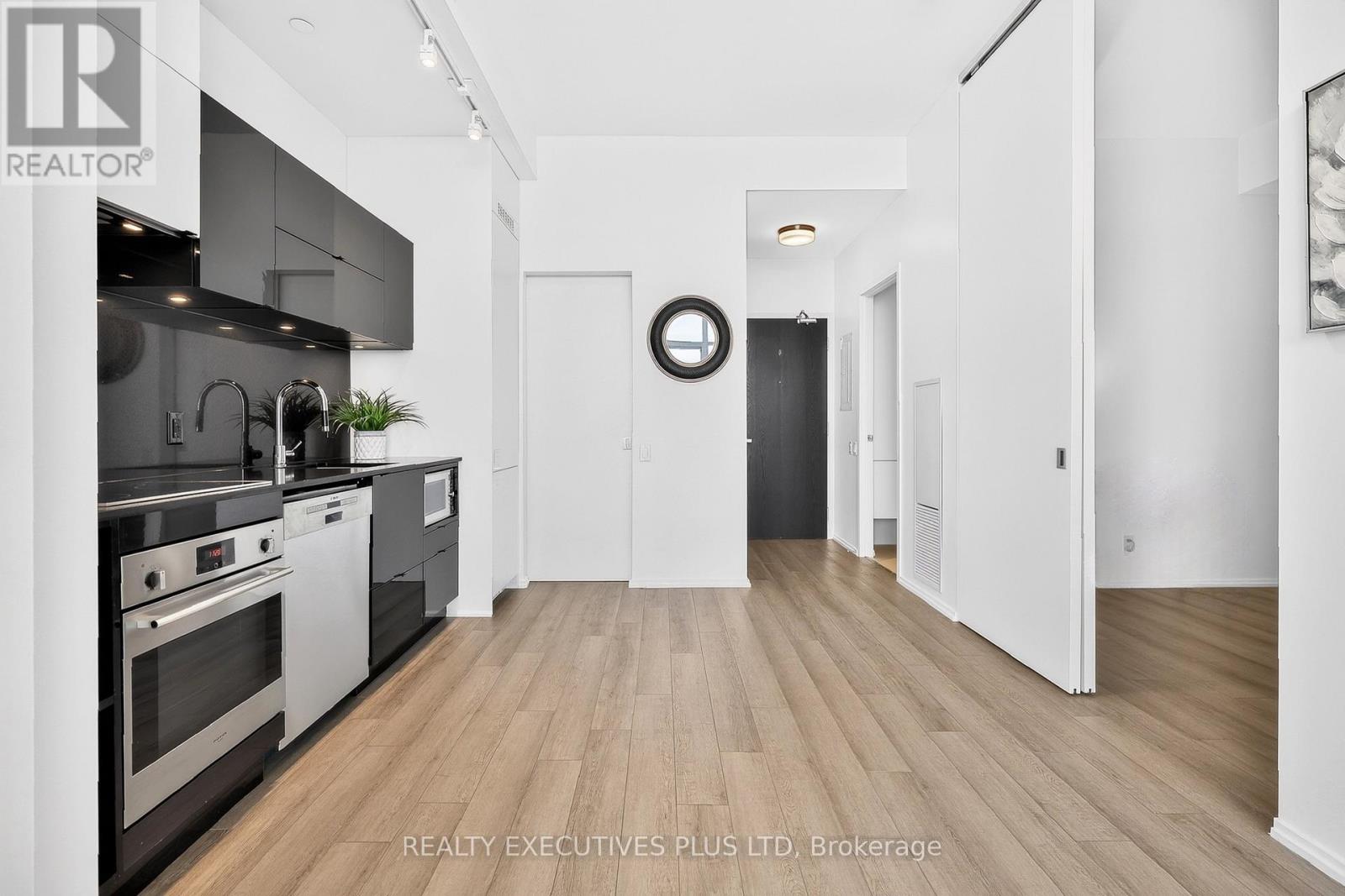 3604 - 125 Peter Street, Toronto, Ontario  M5V 0M2 - Photo 11 - C13519930