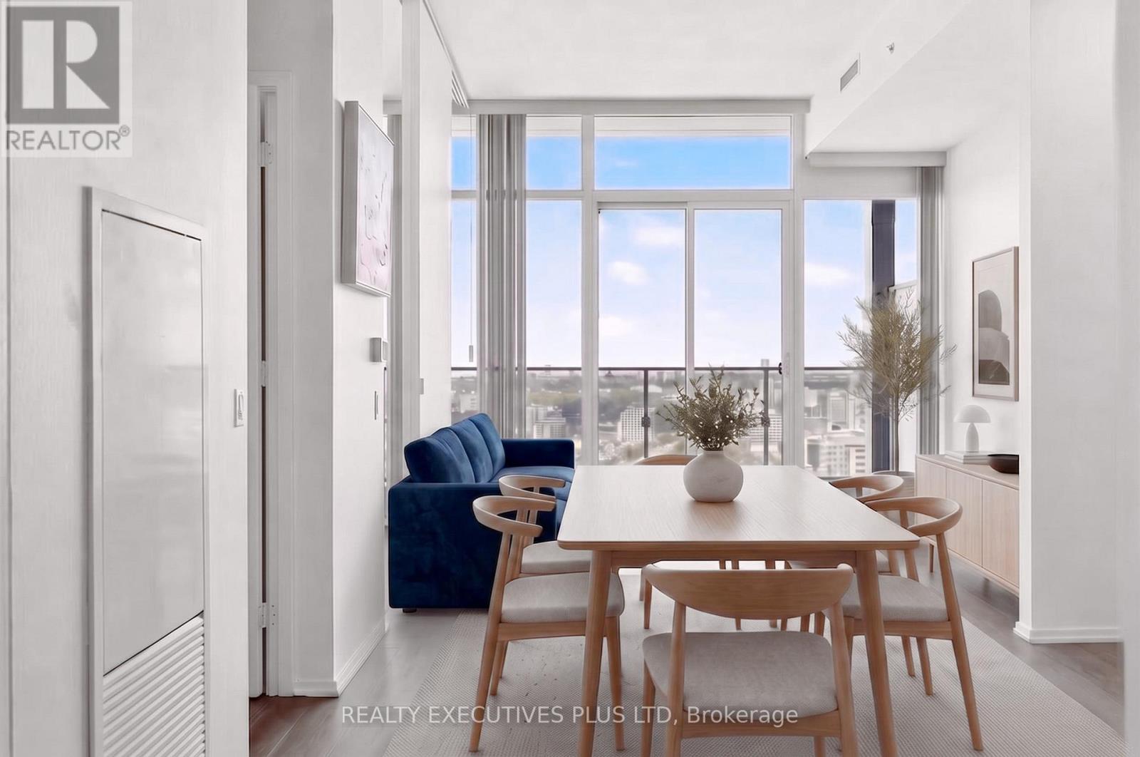 3604 - 125 Peter Street, Toronto, Ontario  M5V 0M2 - Photo 2 - C13519930