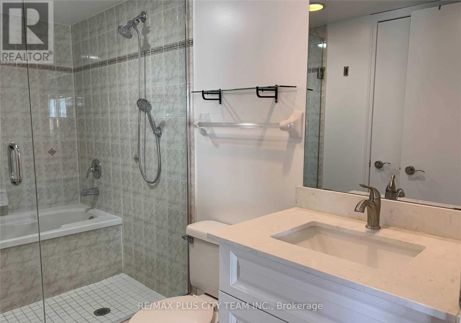 709 - 410 Queens Quay Way, Toronto, Ontario  M5V 2Z3 - Photo 13 - C13520014