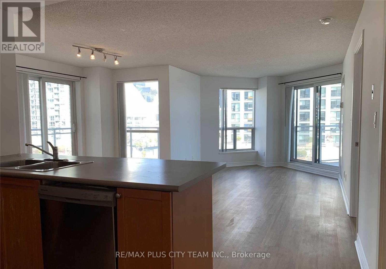 709 - 410 Queens Quay Way, Toronto, Ontario  M5V 2Z3 - Photo 5 - C13520014