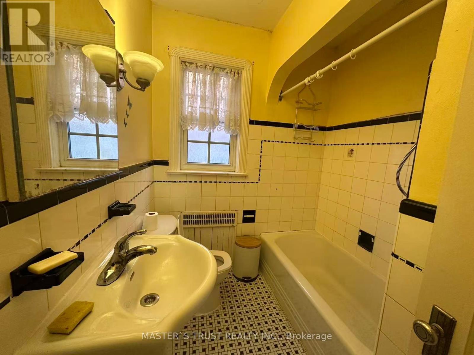 389 Lawrence Avenue W, Toronto, Ontario  M5M 1B9 - Photo 32 - C13520018