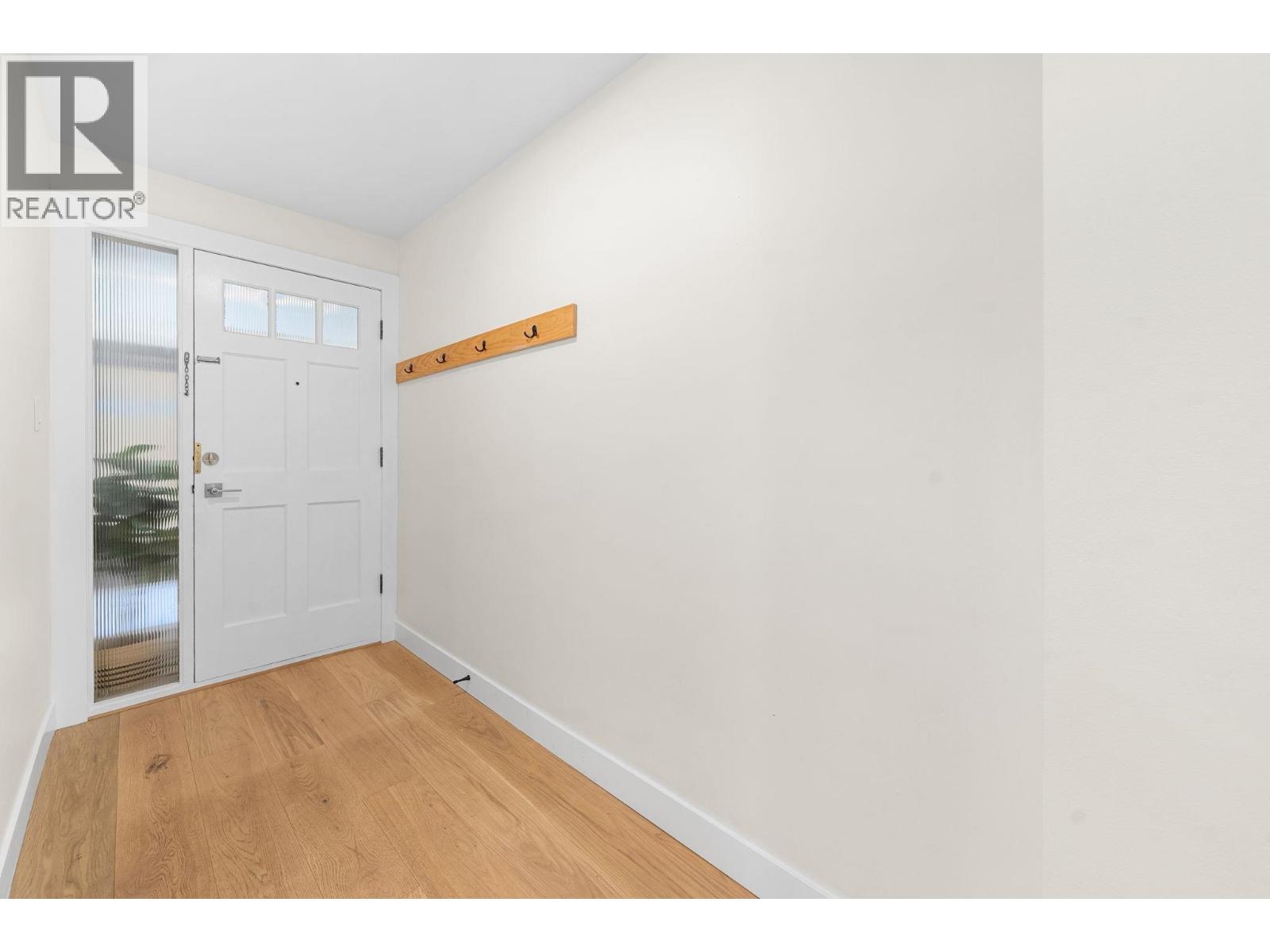 911 555 W 28th Street, North Vancouver, British Columbia  V7N 2J7 - Photo 35 - R3142367