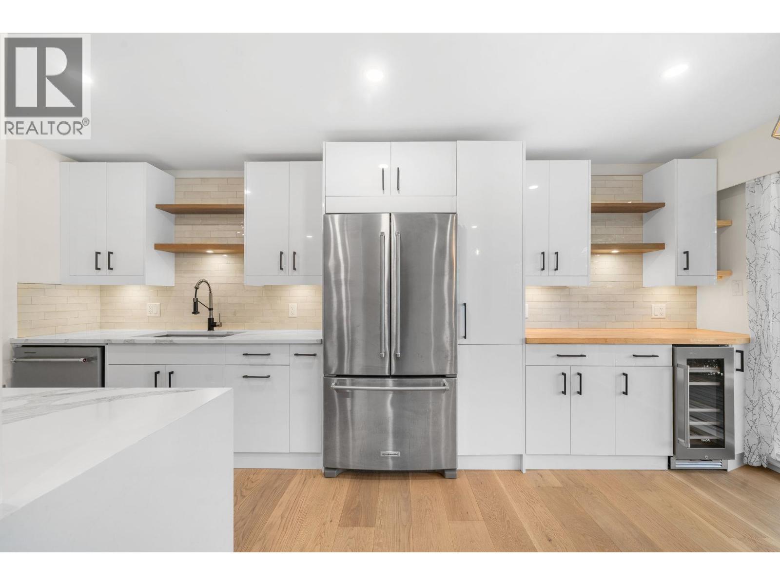 911 555 W 28th Street, North Vancouver, British Columbia  V7N 2J7 - Photo 5 - R3142367