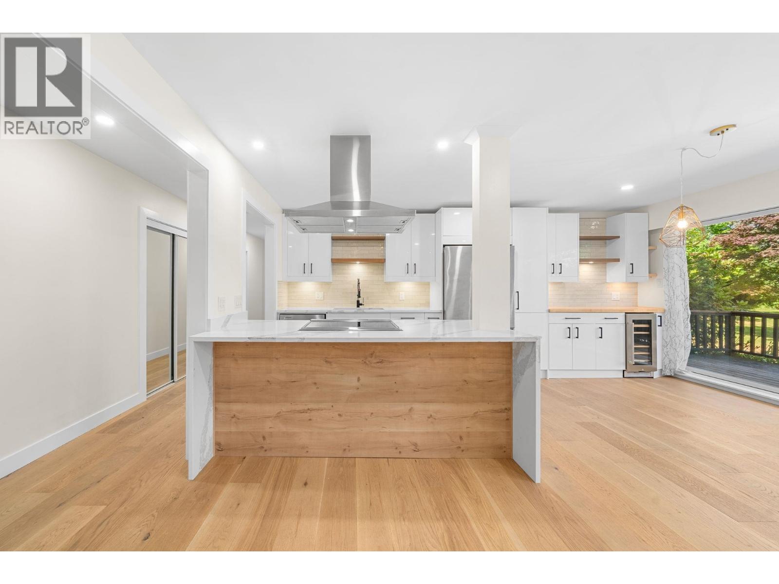911 555 W 28th Street, North Vancouver, British Columbia  V7N 2J7 - Photo 6 - R3142367
