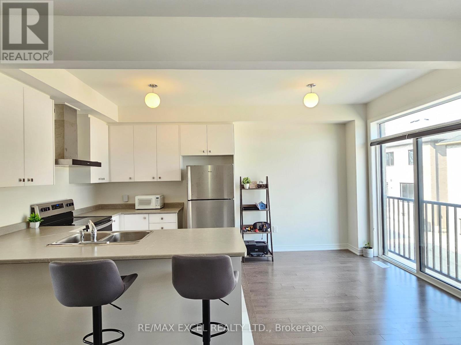 1273 Winding Woods Trail, Pickering, Ontario  L1X 0R9 - Photo 5 - E13520000
