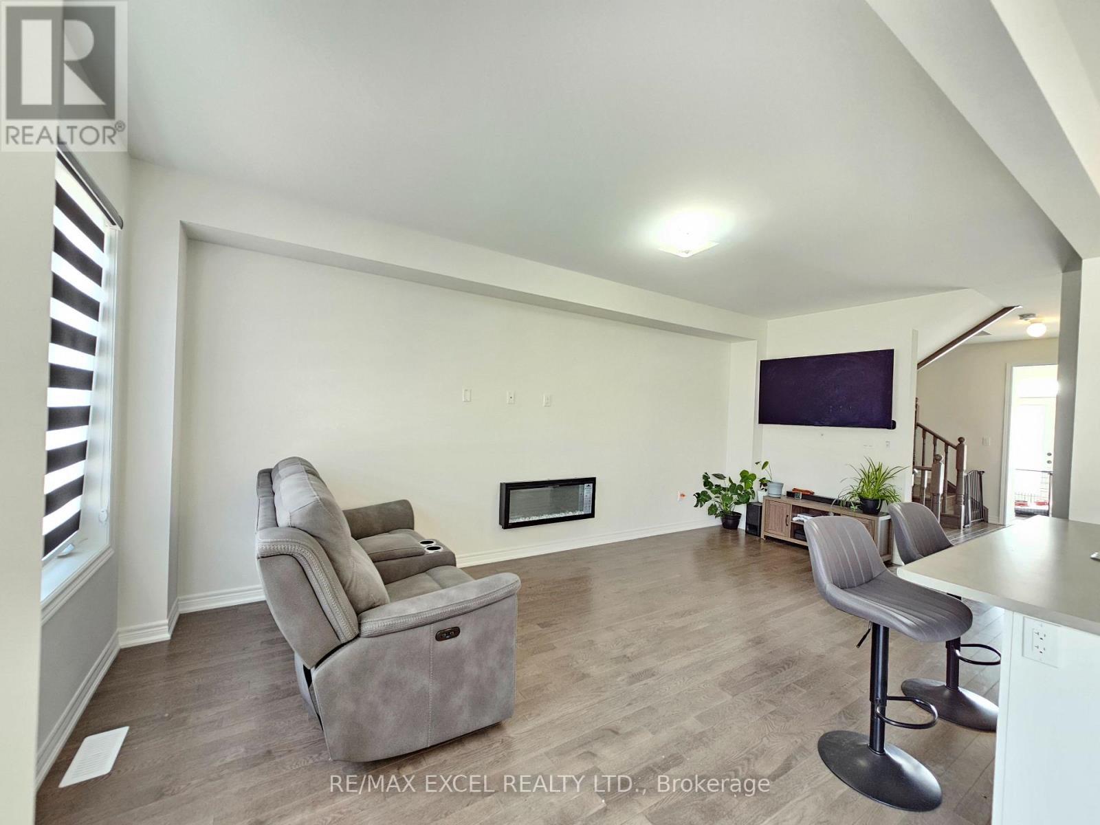 1273 Winding Woods Trail, Pickering, Ontario  L1X 0R9 - Photo 7 - E13520000