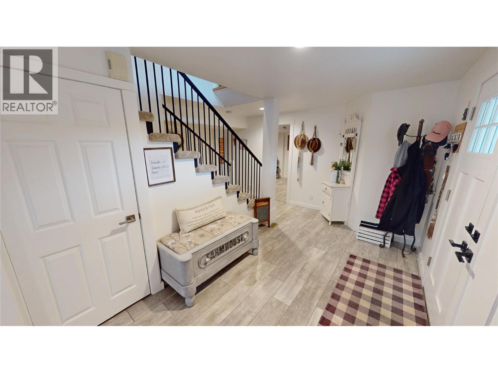 5553 Hidden Valley Road, Cranbrook, British Columbia V1C 6Z2 - Photo 32 - 10393554