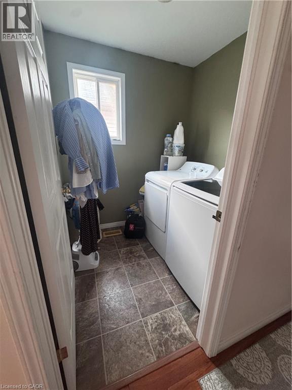 452 Beaumont Crescent, Kitchener, Ontario N2A 0C4 - Photo 6 - 40844832