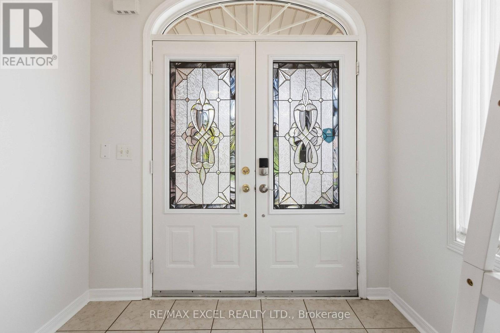 174 Roy Rainey Avenue, Markham, Ontario  L6E 1G6 - Photo 4 - N13520036