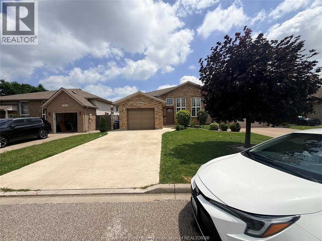 2680 TEEDIE, Windsor, Ontario