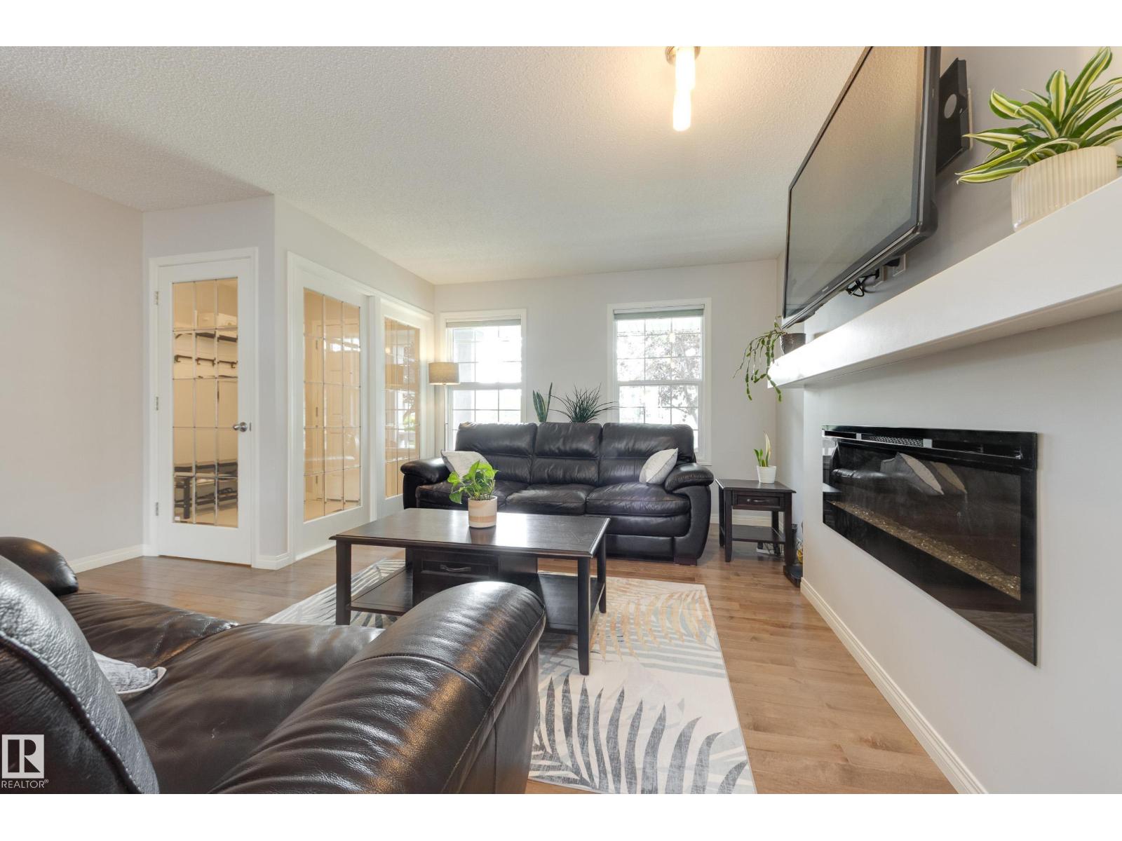 7987 Erasmus Cr NW, Edmonton, Alberta  T6M 0S2 - Photo 6 - E4496960