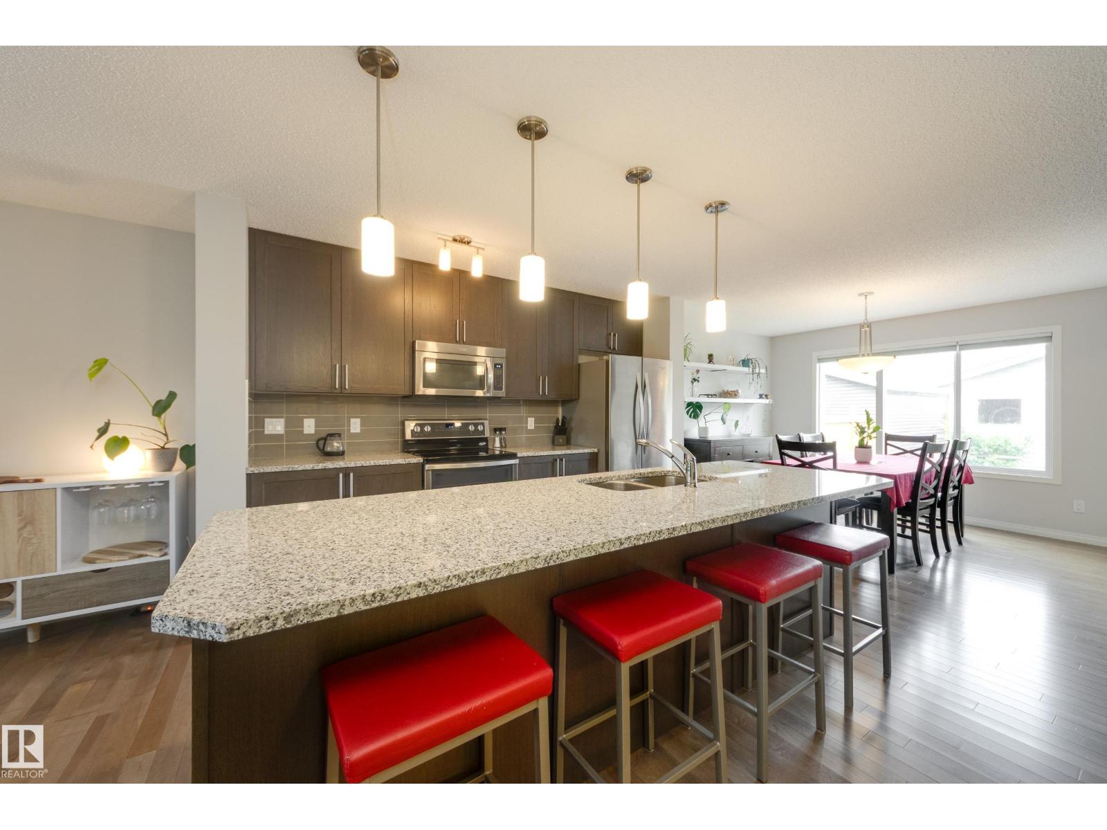 7987 Erasmus Cr NW, Edmonton, Alberta  T6M 0S2 - Photo 9 - E4496960